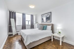 2 BEDROOM - FULLY FURNISHED APARTMENTS Yonge & Eglinton