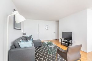 REASONABLE RENTALS IN MIDTOWN TORONTO