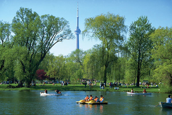 2(3) Great Attractions in Toronto
